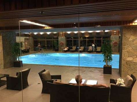 Casino Rama Resort Hotel Pool Pictures & Reviews .